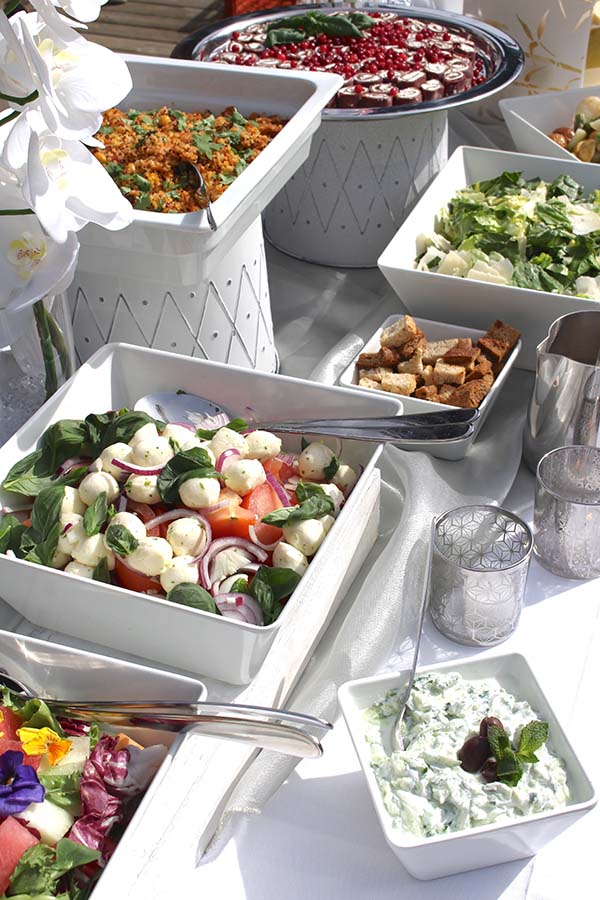 Valikoiman on oltava monipuolinen Valikoiman on oltava monipuolinen.