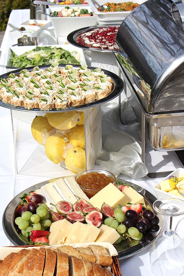 Menuvalikoistamme löytyy useita erilaisia vaihtoehtoja. Menuvalikoistamme löytyy useita erilaisia vaihtoehtoja.