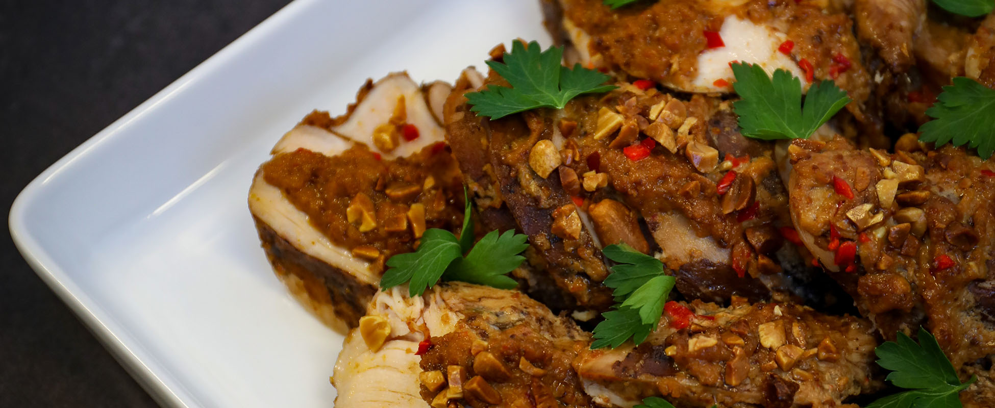 Grillattua broilerin sisäfiletta teriyakimarinoituna. Grillattua broilerin sisäfiletta teriyakimarinoituna.